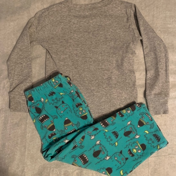 💎Very cute Monster PJ set by Carter💕 - Picture 4 of 6